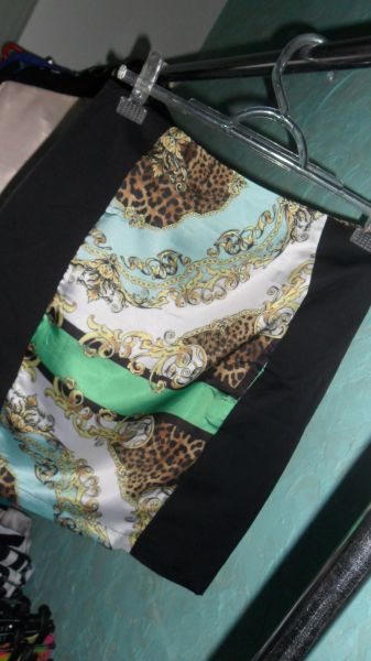 Saia lápis estampada
